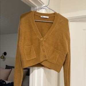 Zara Women's Brown Button-Up Sweater